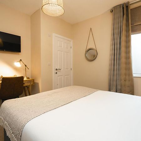 Rooms At The Dressers Arms Chorley  Exteriör bild